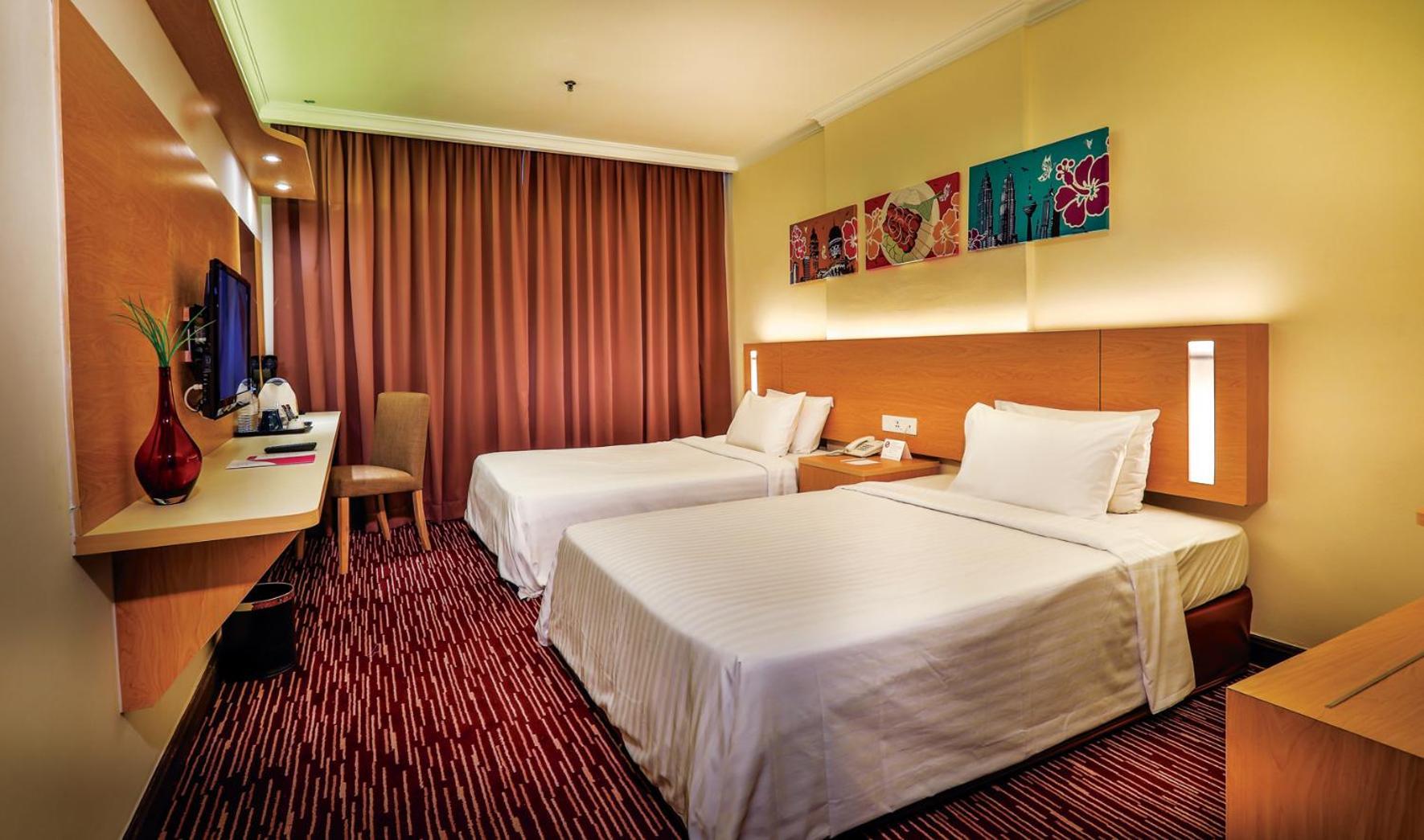 Rhr Hotel Kajang Exterior photo