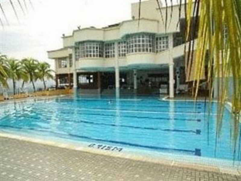 Rhr Hotel Kajang Exterior photo