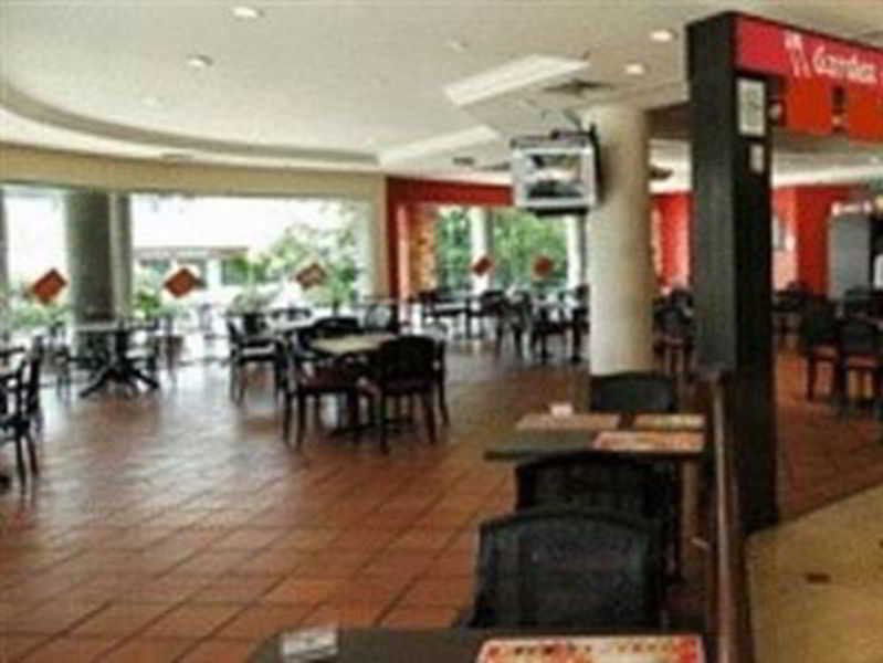 Rhr Hotel Kajang Exterior photo