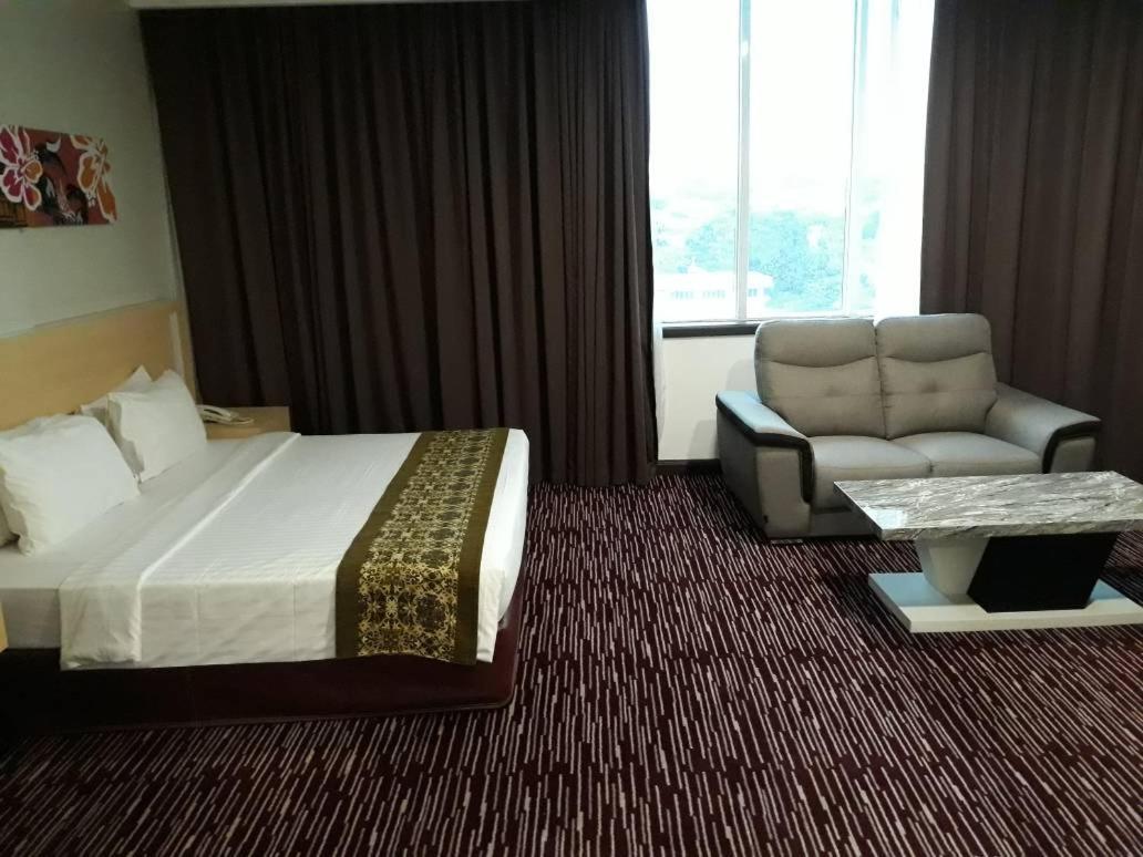 Rhr Hotel Kajang Room photo